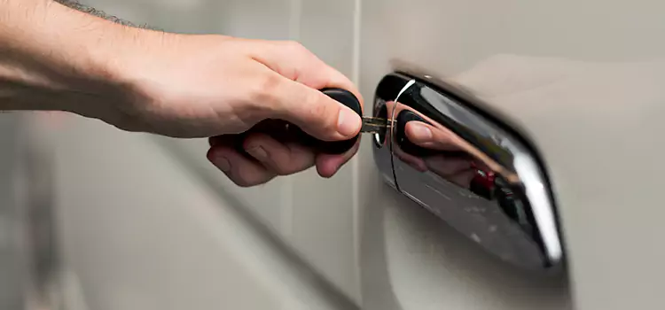 Why Choose Our Auto Locksmith Team in Riviera Beach, FL?