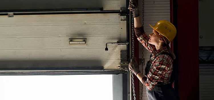 Addressing Common Garage Door Stoppage Issues in Riviera Beach, FL